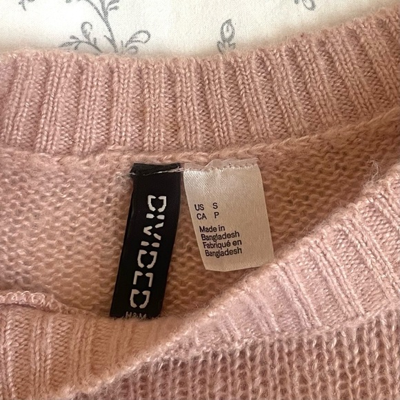 H&M knit cropped sweater​​​​​​ - Picture 2 of 2